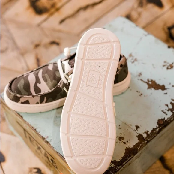 NWT Ariat Hilo Camo | FAST SHIPPING - Picture 2 of 4